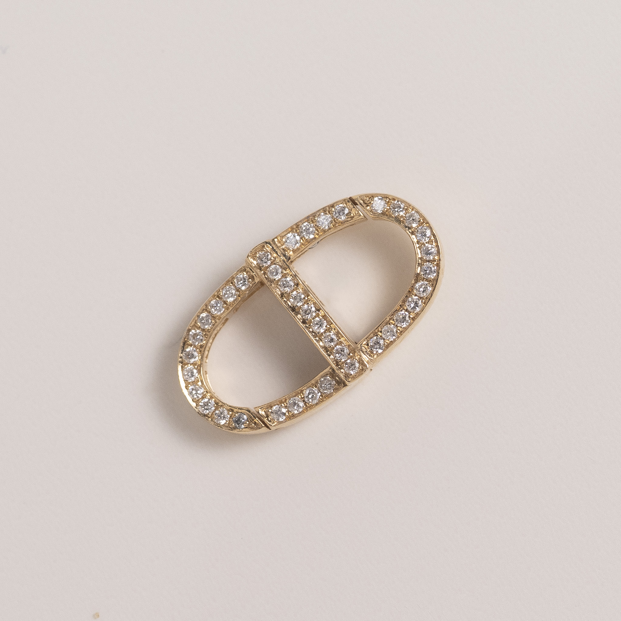 18K Pig Nose Diamond Buckle
