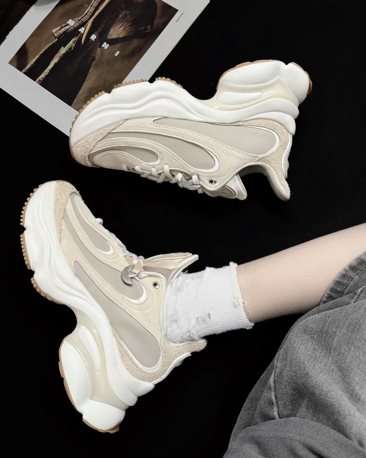 Adidas Originals Ozvenuz 增高 復古 厚底 老爹鞋 兩色 奶茶 白天使