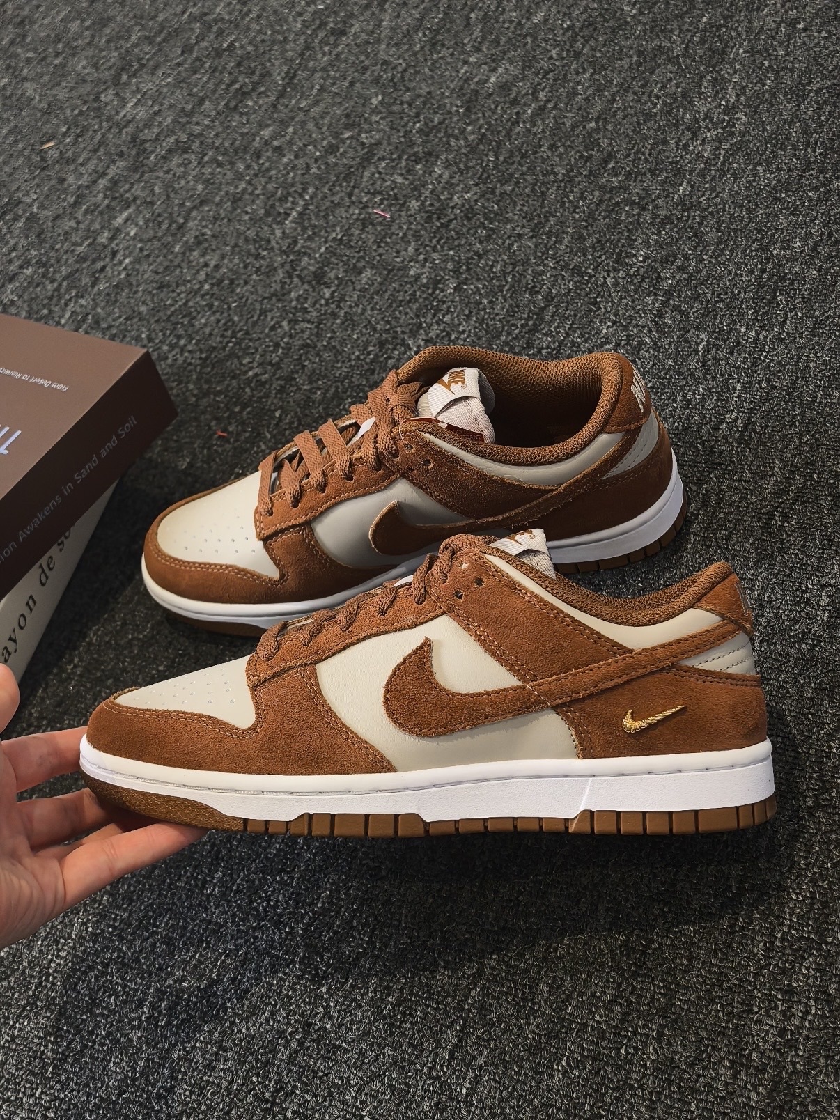 NIKE DUNK LOW 咖啡可可 棕色 咖啡色 金屬小勾 螺旋勾 麂皮 皮革 女鞋 IO4244-200 / 調貨