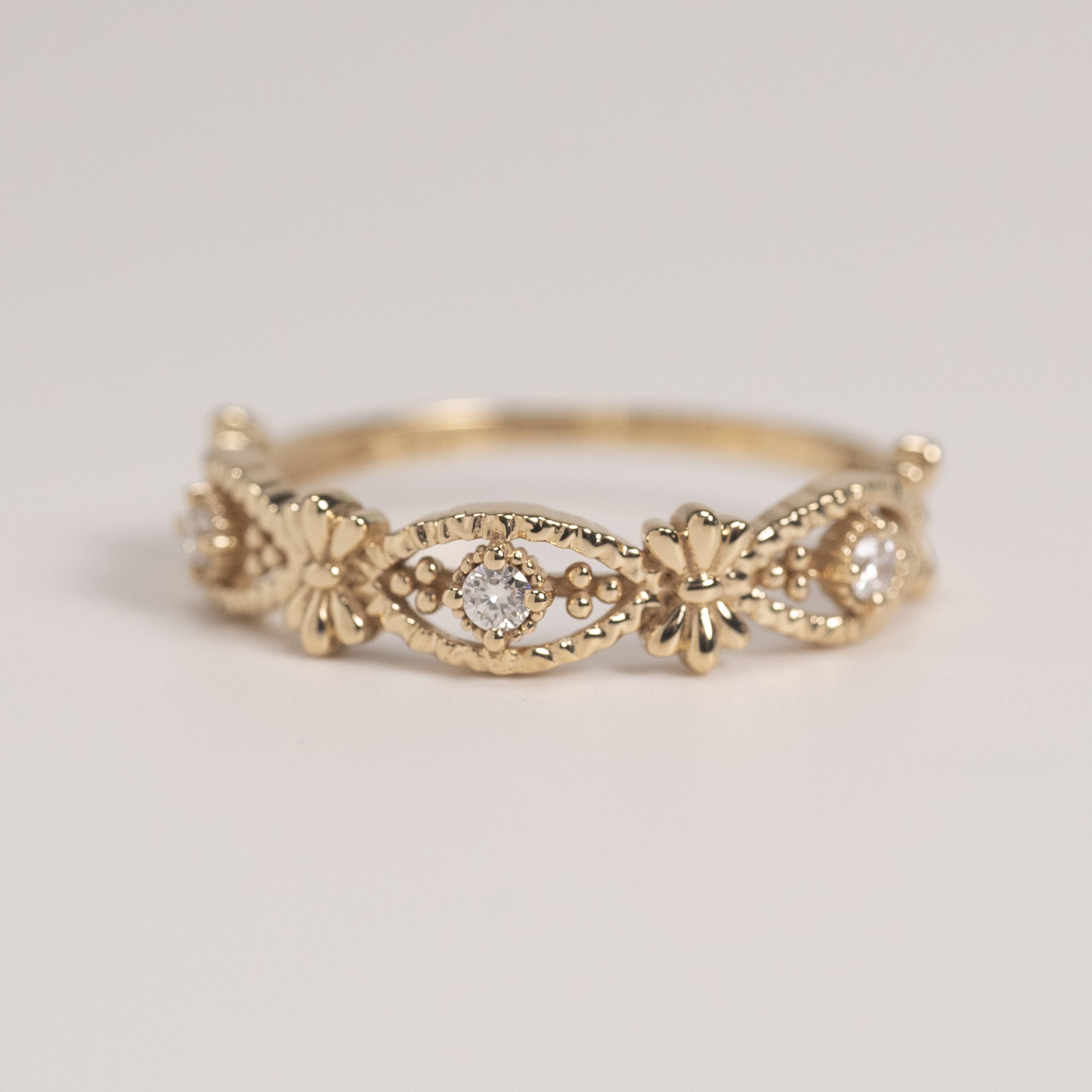 18K Vintage Lace Diamond Ring
