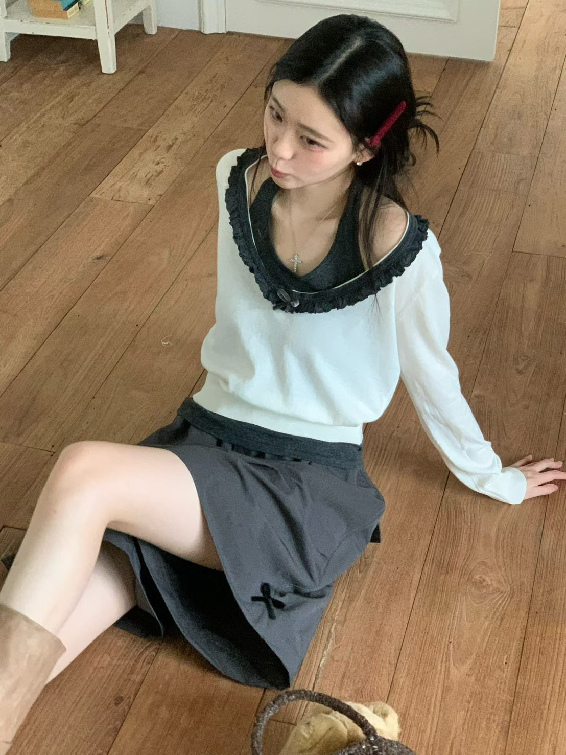 假兩件U領薄針上衣