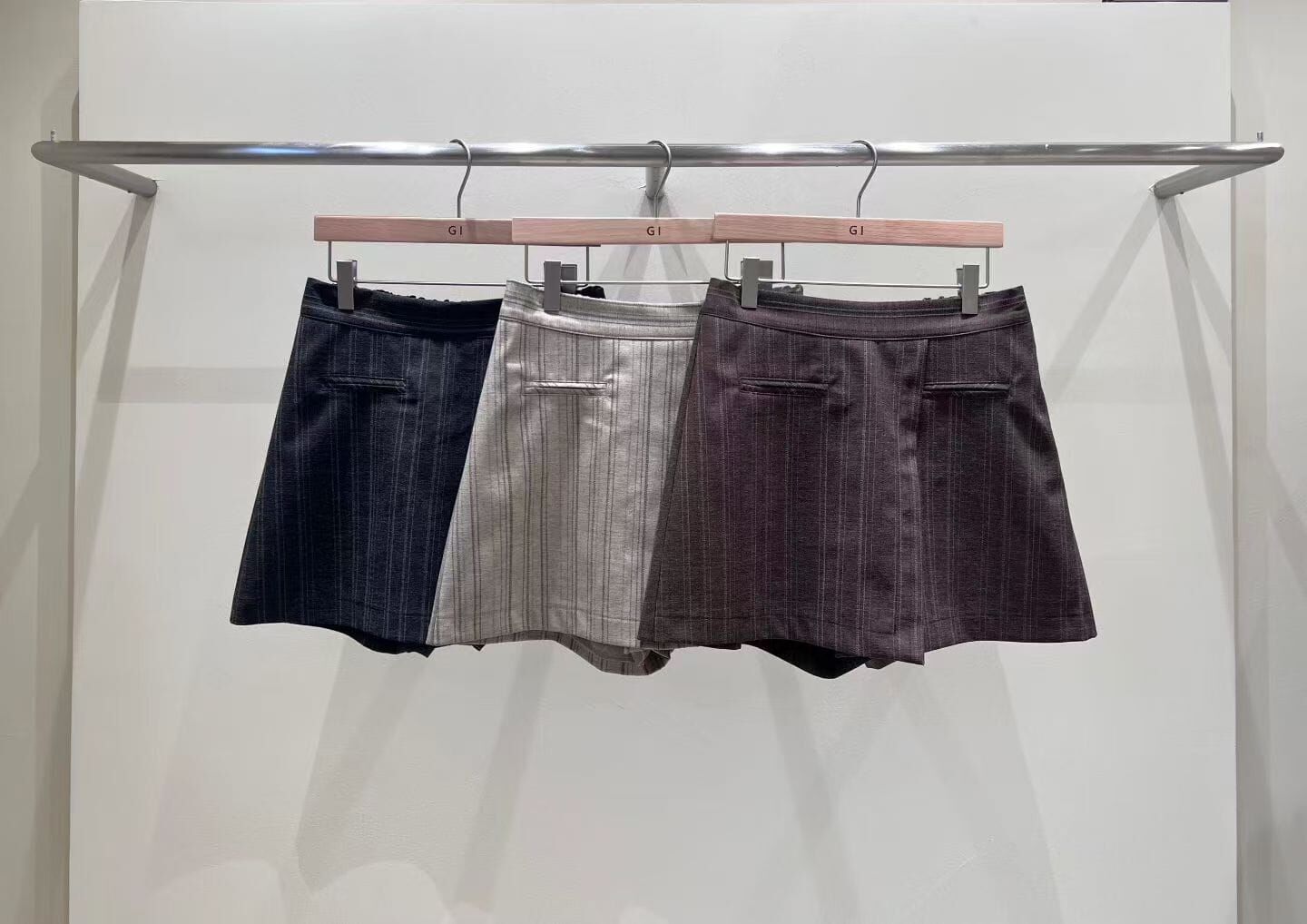 GI7202 英倫條紋百摺短裙褲