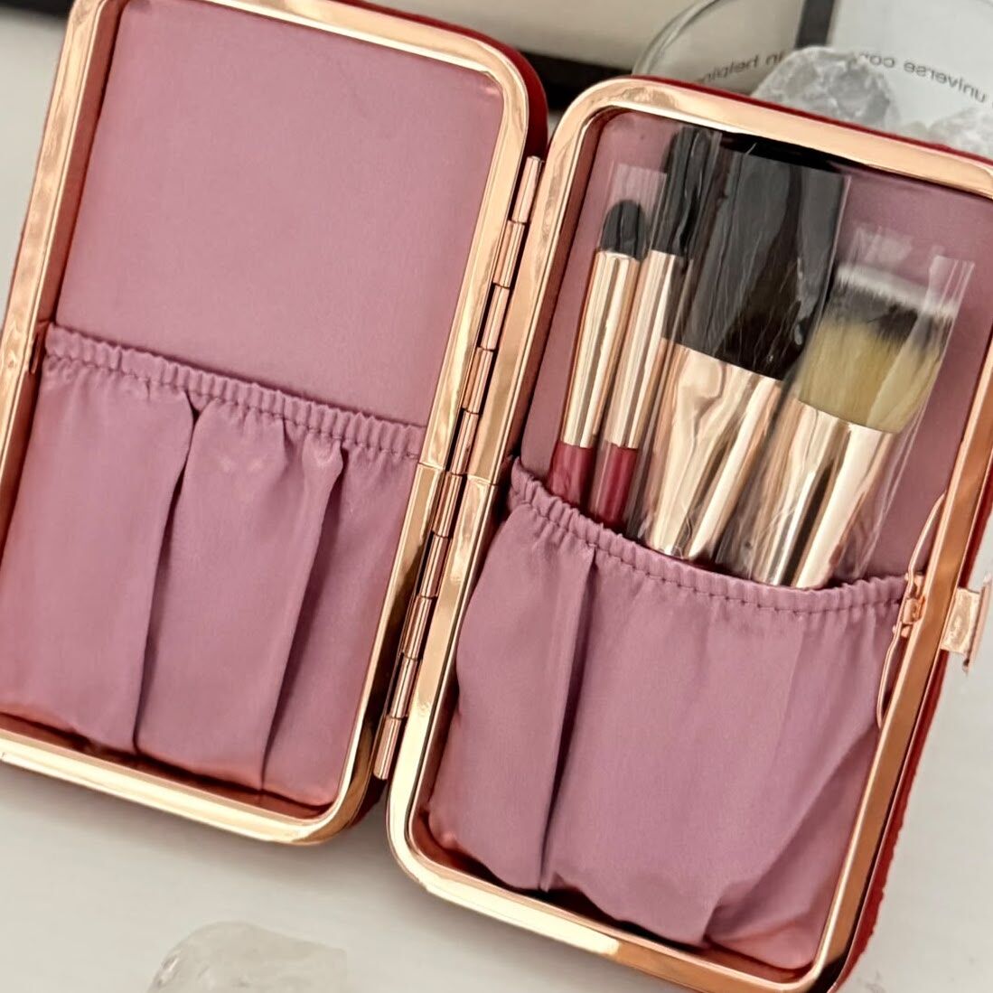Charlotte Tilbury - 2026 Holiday Collection Charlotte’s Hollywood Mini Brush Set 聖誕限定迷你化妝掃套裝