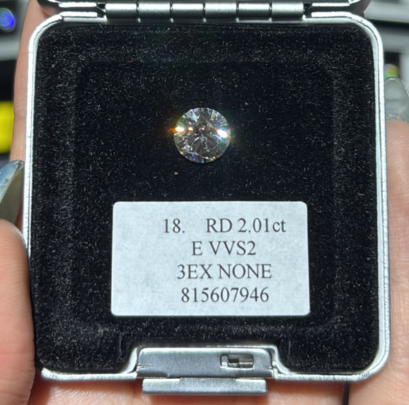 JA261005-K210-W 18-粿石-ROUND-RD 2.01ctE VVS2 3EX NONE(已包IGI證書)