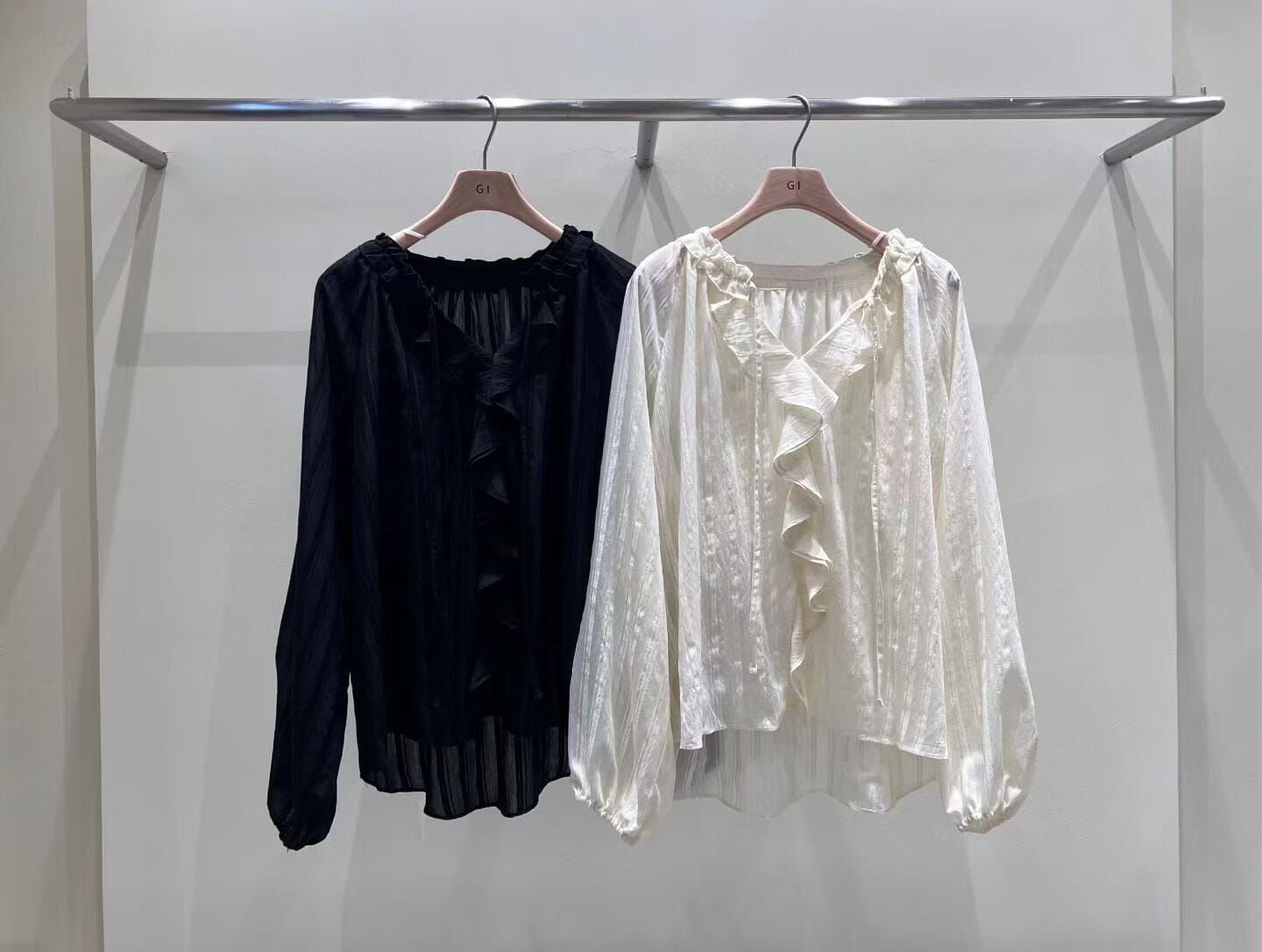 GI7218 立體條紋荷葉邊上衣