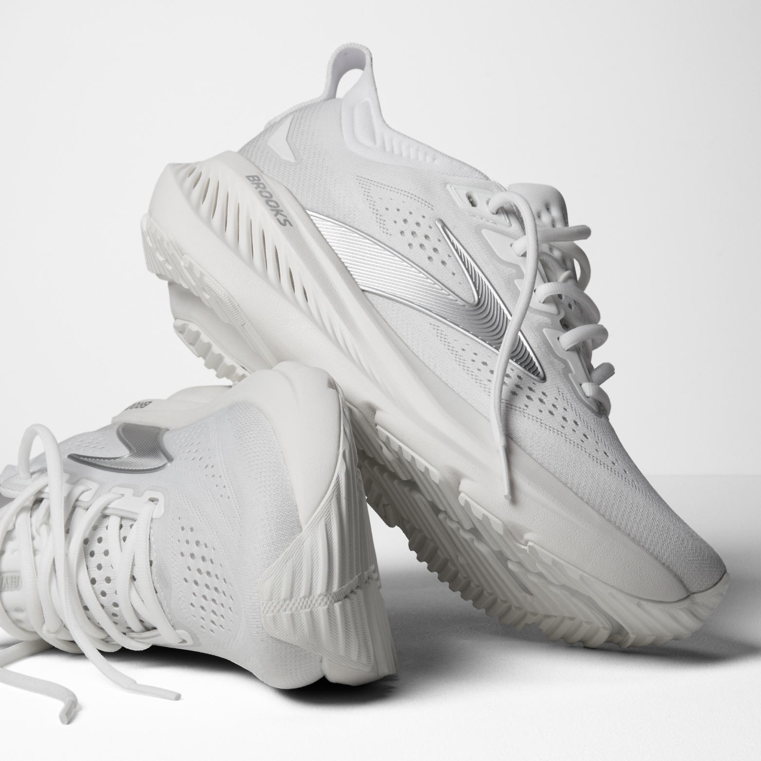 Brooks Women's Glycerin 23 Running Shoes - White/Oyster/Silver