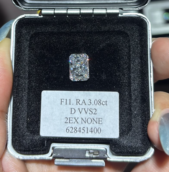 JA261005-K234-F11-粿石-FANCY DIAMOND-RA 3.08ct D VVS2 2EX NONE 628451400(已包IGI證書)