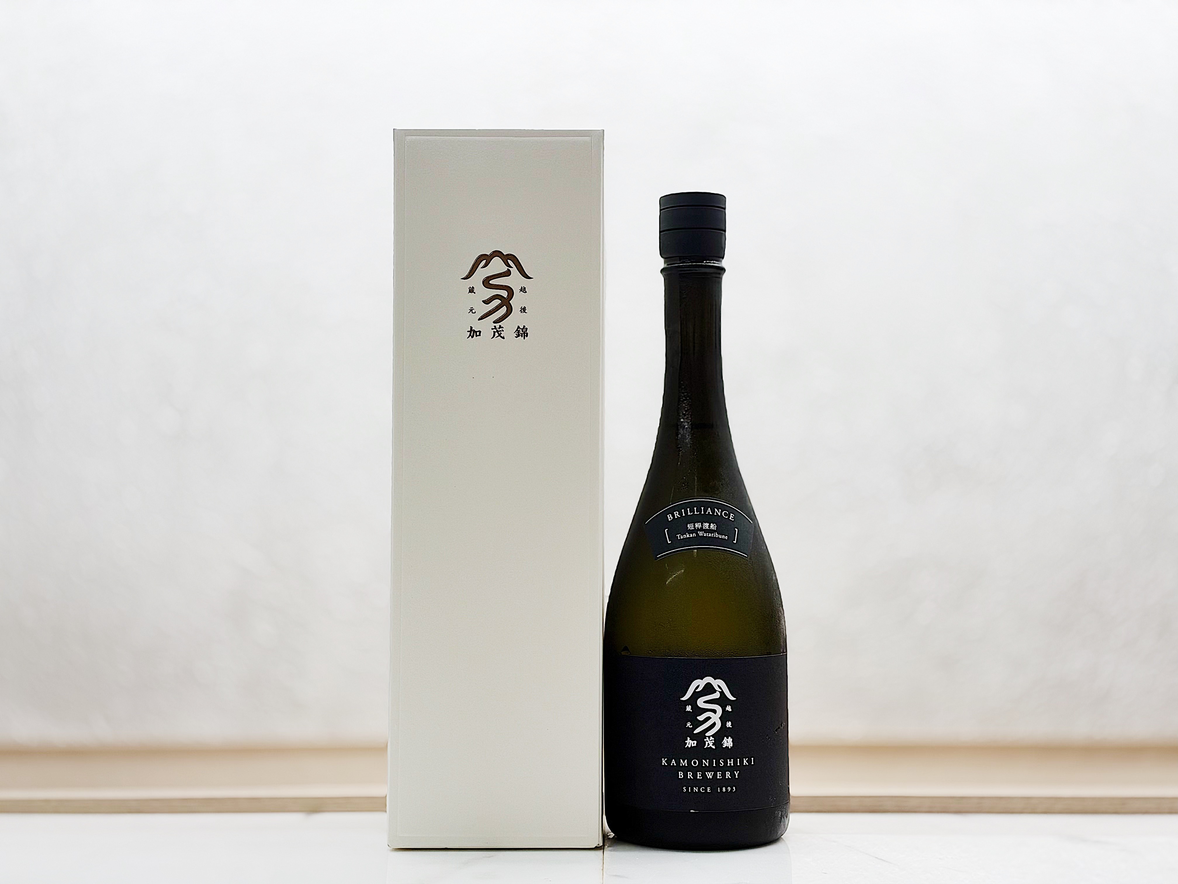 加茂錦 BRILLIANCE 純米大吟釀 短稈渡船