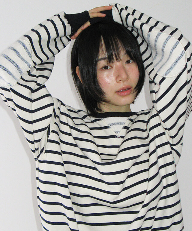 <韓國限時代購> RONRON ELBOW PATCH STRIPE SWEATSHIRT