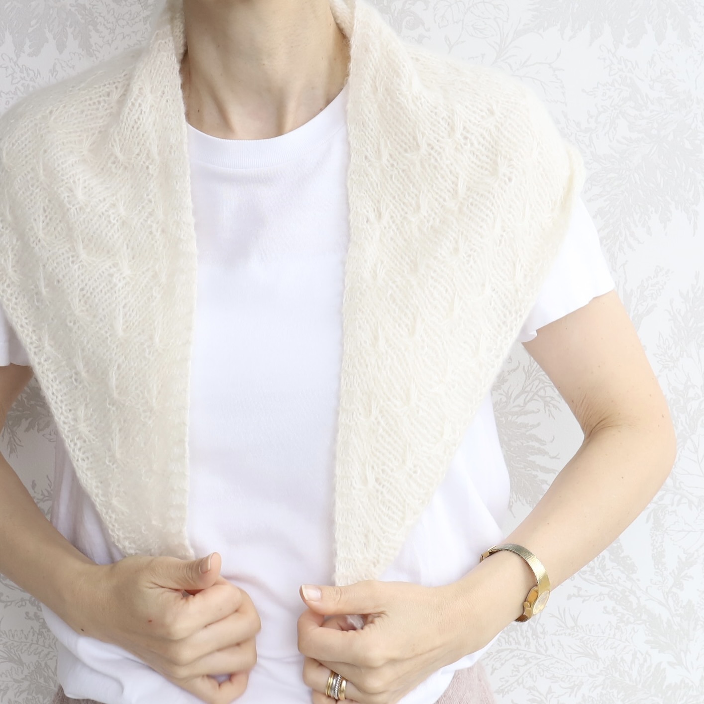Knit Me 三角小披肩