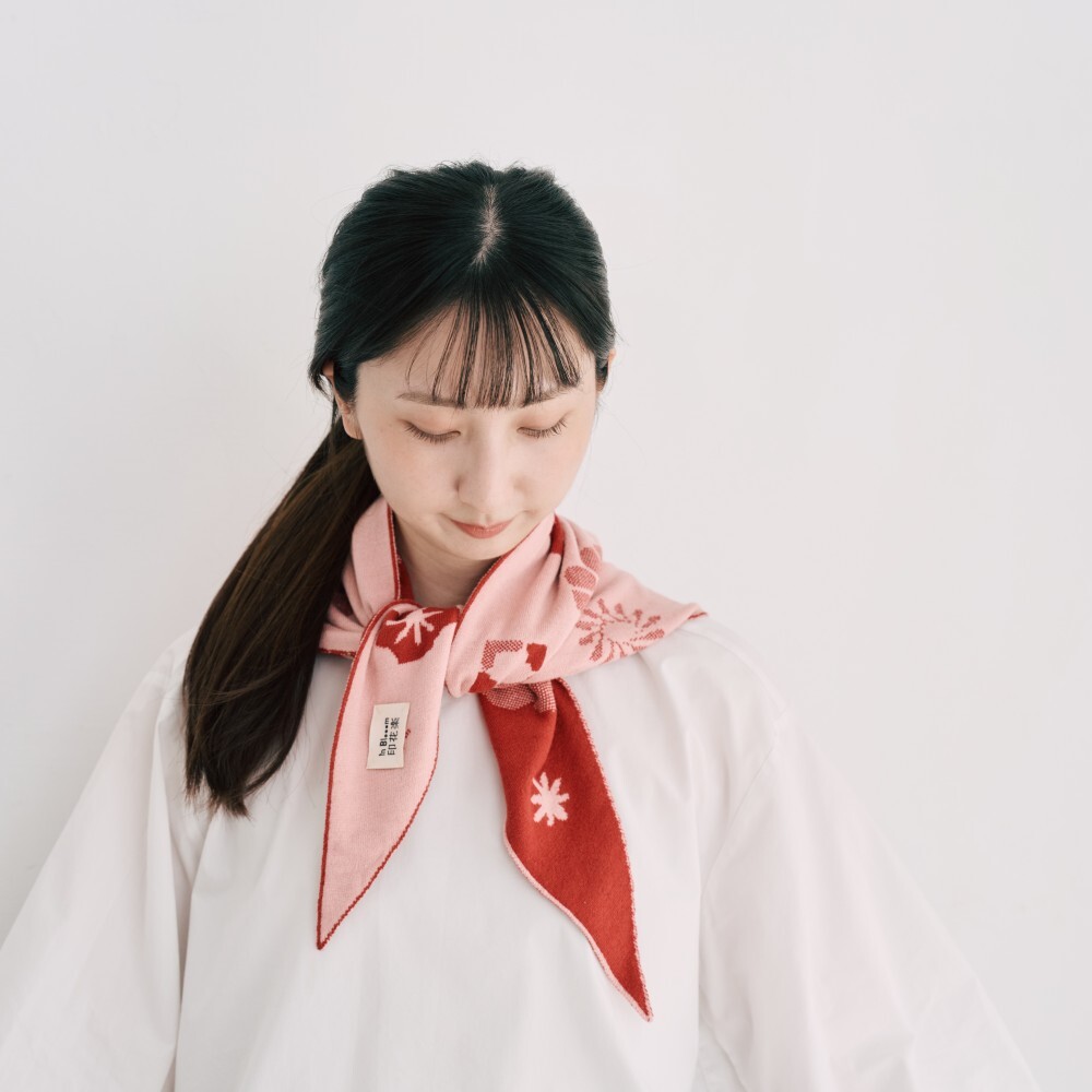 緹花三角圍巾/經典花色/暖爐紅