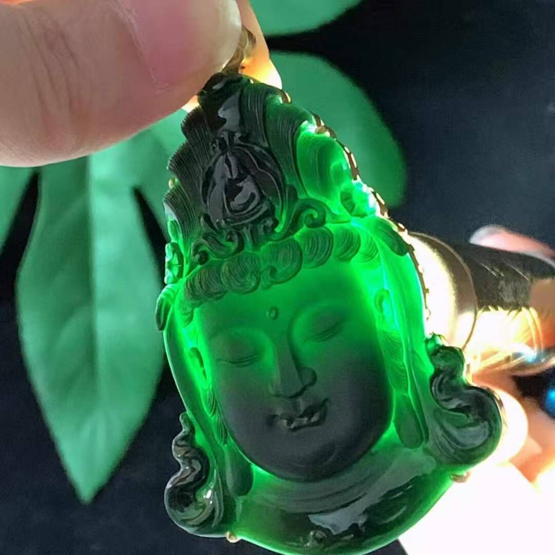 927250 翡翠墨翠觀音像吊墜