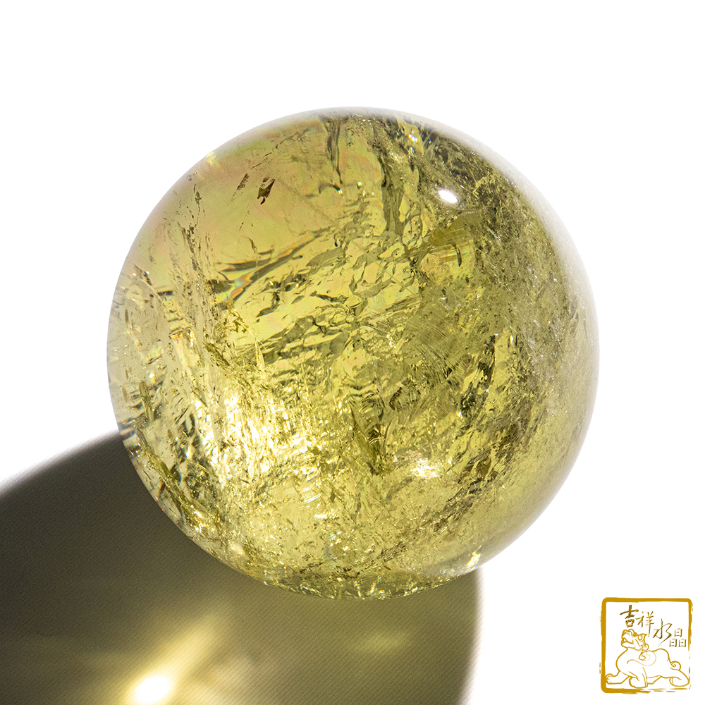 黃水晶球 8.9cm 催旺財運