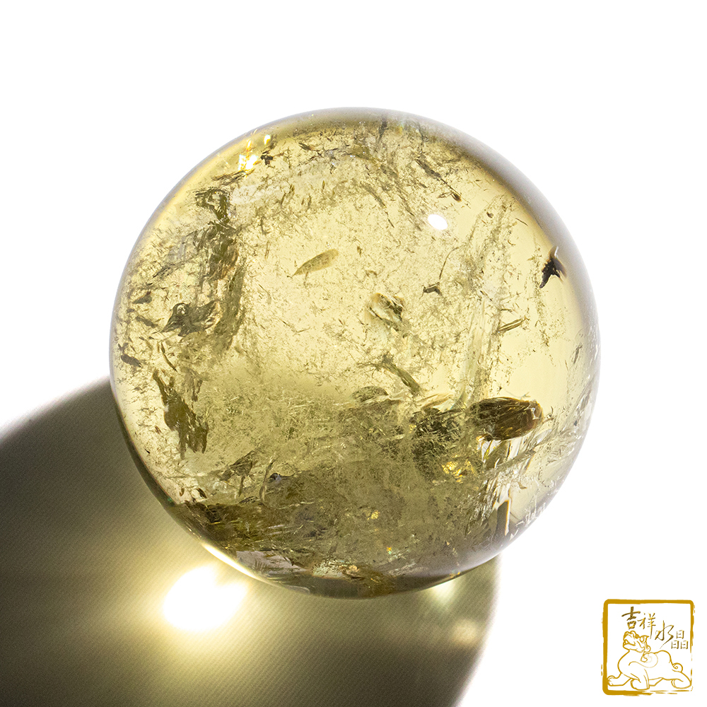 黃水晶球 8.3cm 催旺財運