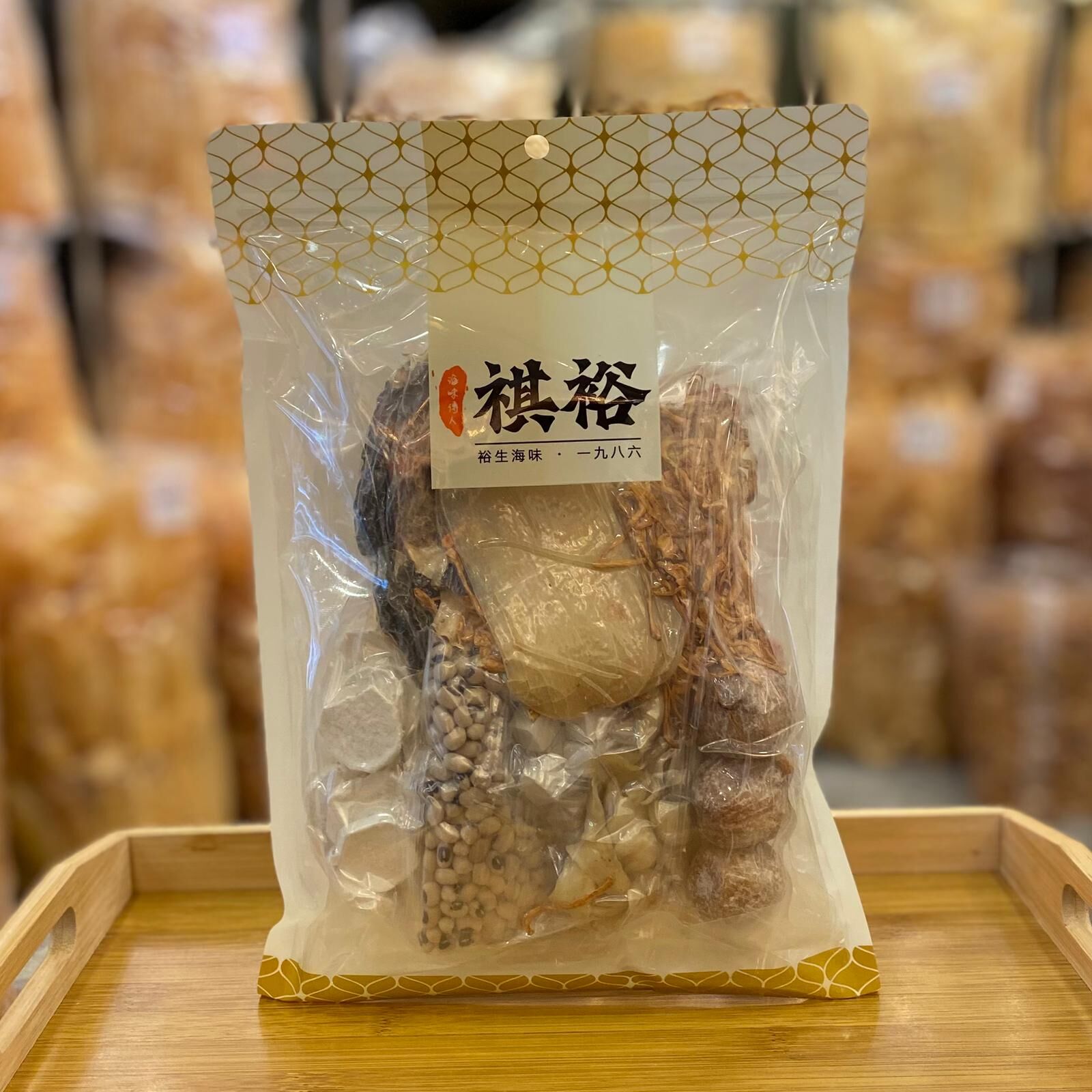 天麻羊肚菌蟲草花茯苓湯