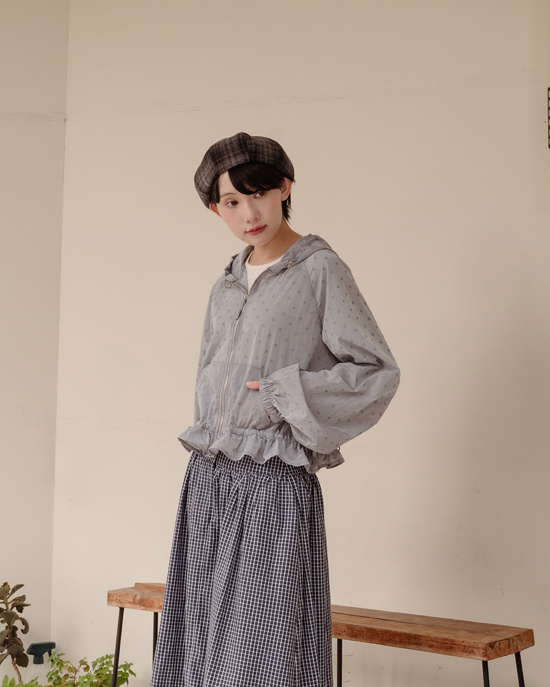 Color-block Polka-dot Ruffled Drawstring Hooded Windbreaker – Light Grey【02071728】in stock+pre-order