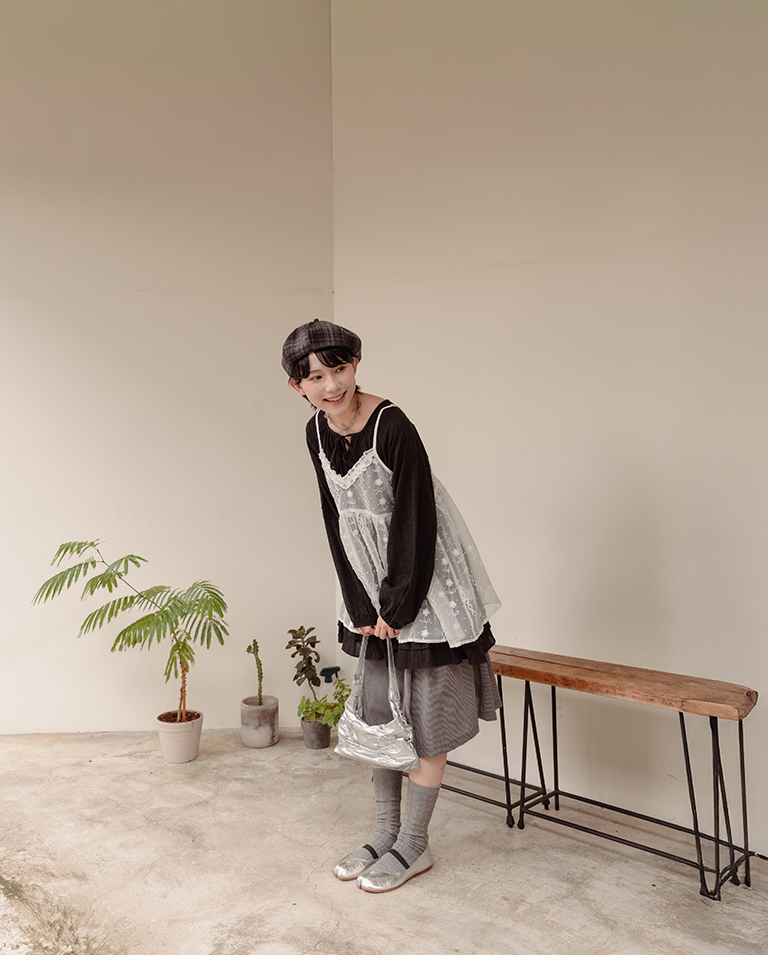 Ruffled jacquard sheer spaghetti strap cover-up vest, available in two colors.【01200009】in stock+pre-order