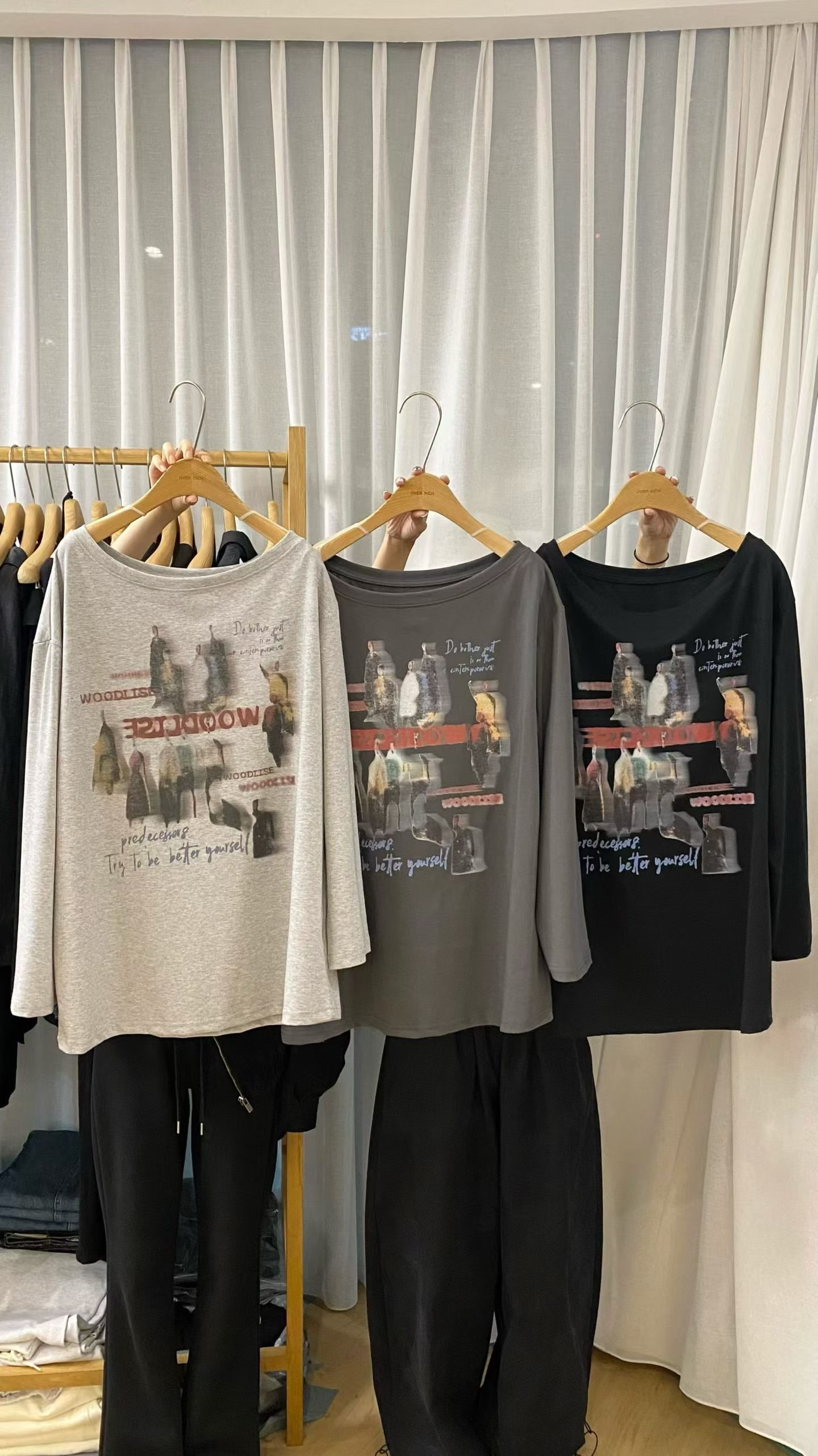 OR2620 Graphic printed Tee