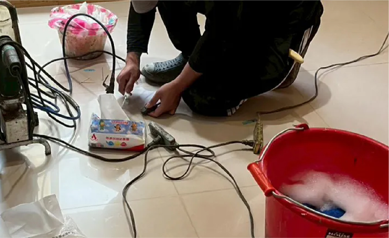 施工程序四｜縫隙處理與收尾