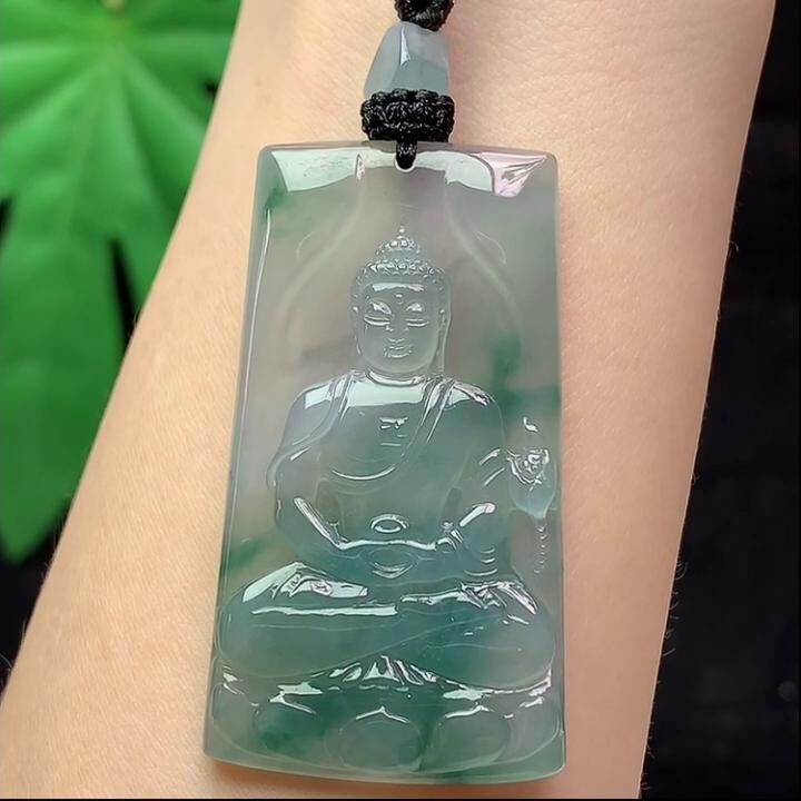 927228 翡翠冰種飄花大日如來