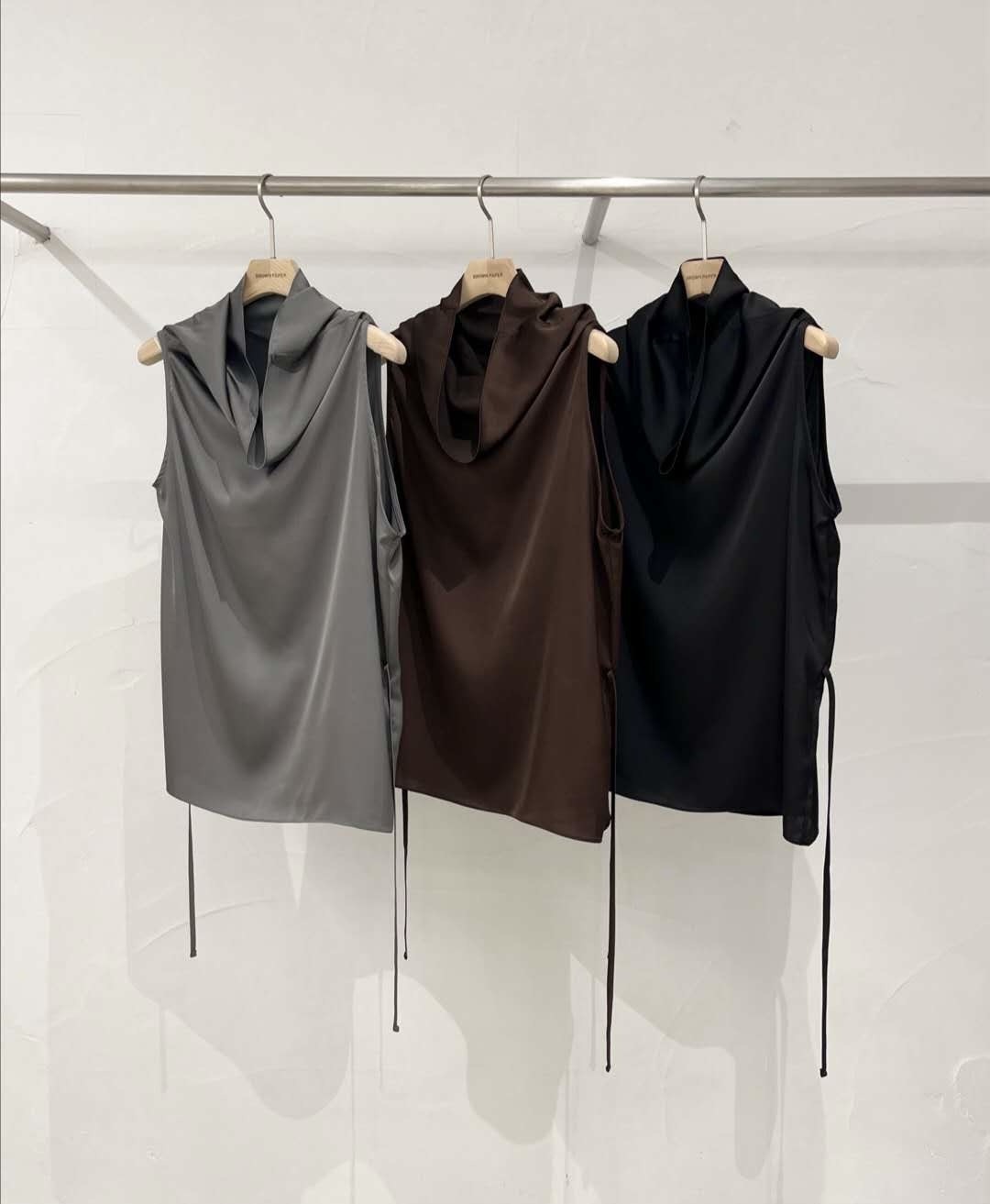 BP2610 Isabel Satin BL