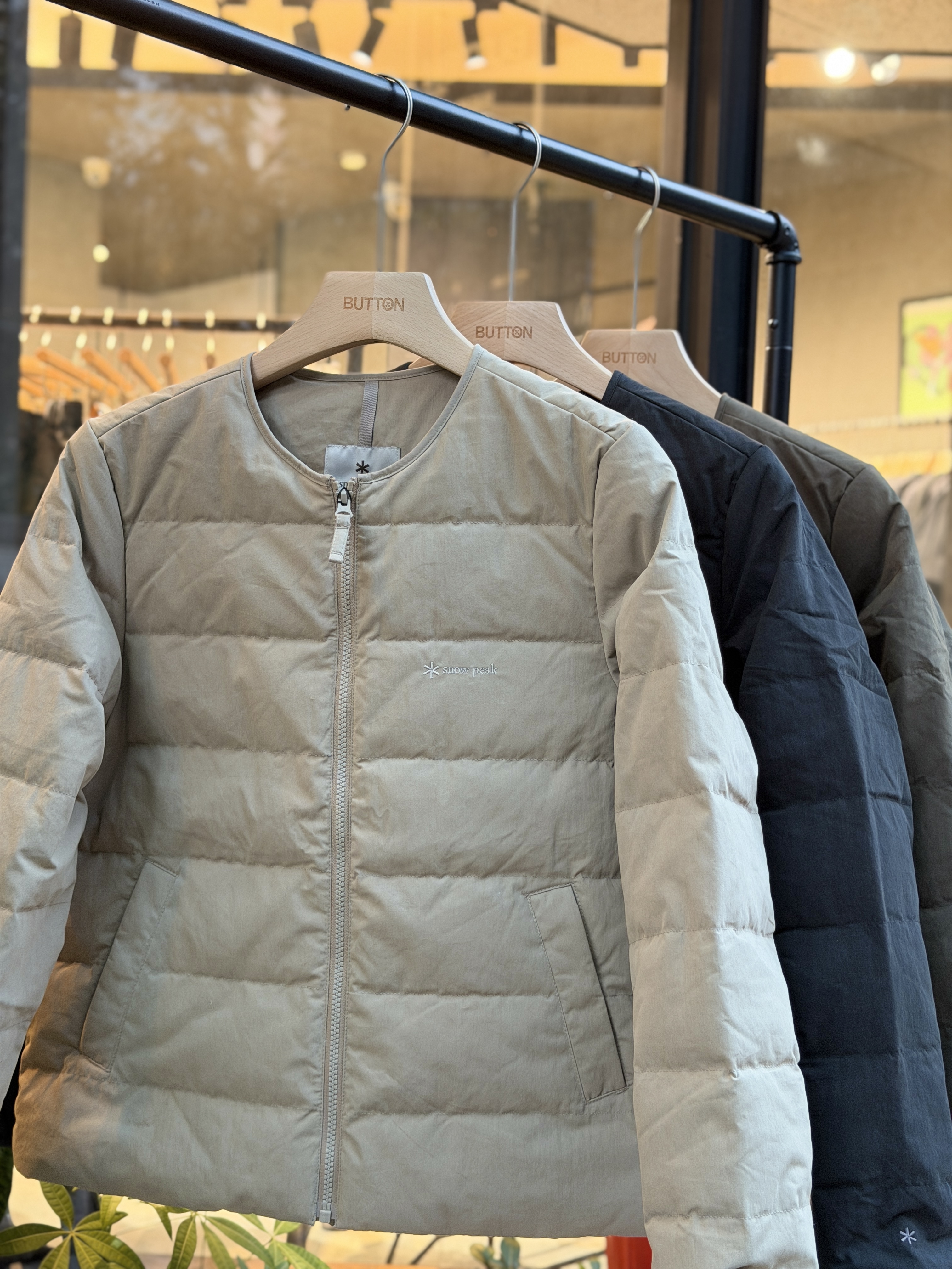 Snow Peak Cland Women's Round Neck Light Down Jacket CLAND 女款 棉質混紡無領輕羽絨外套 S26WWDDJ97