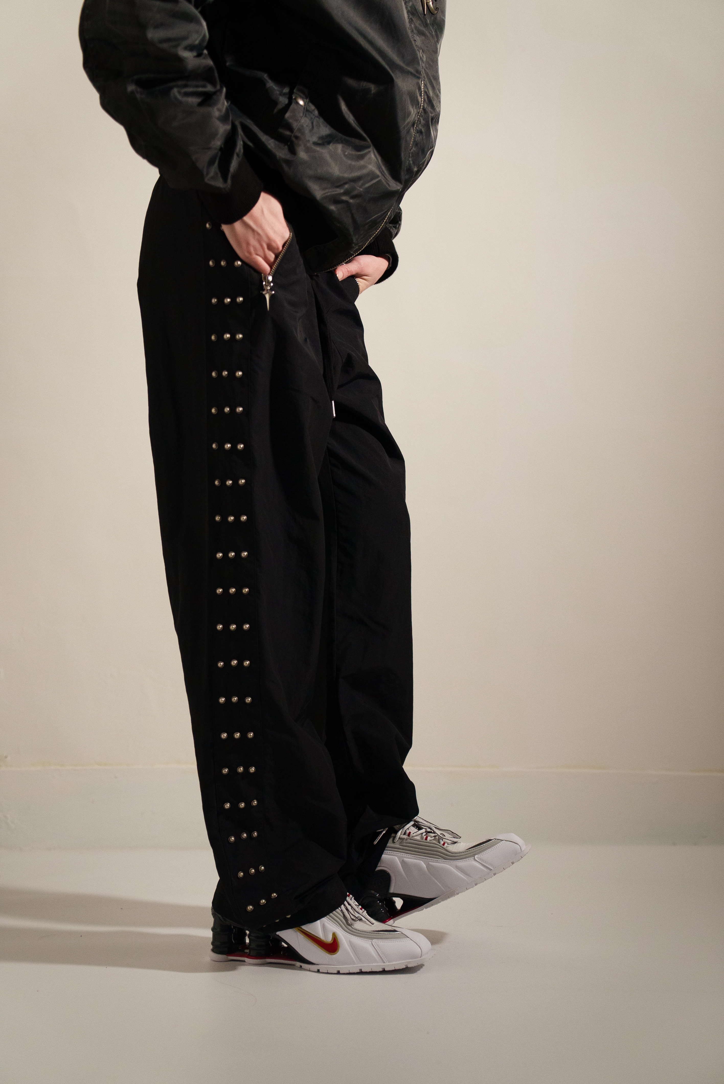 【Focus Store】現貨 Thug Club Triple Line STUD Track Pants 鉚釘 運動長褲 黑色