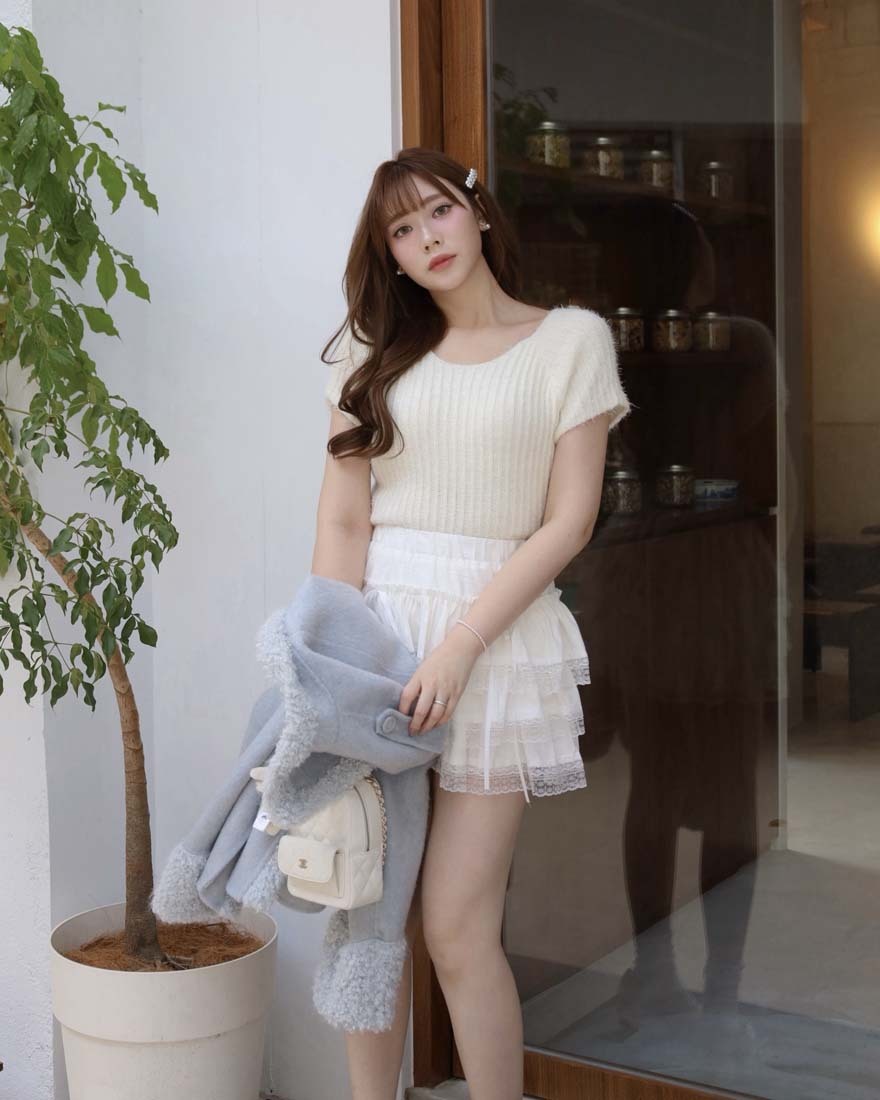 LINA LINA溫暖素語滿版坑條滾邊毛料上衣-典雅白