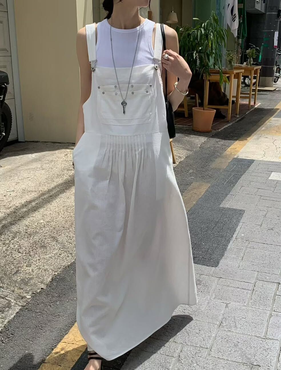 口袋造型寬肩帶背心裙吊帶裙洋裝