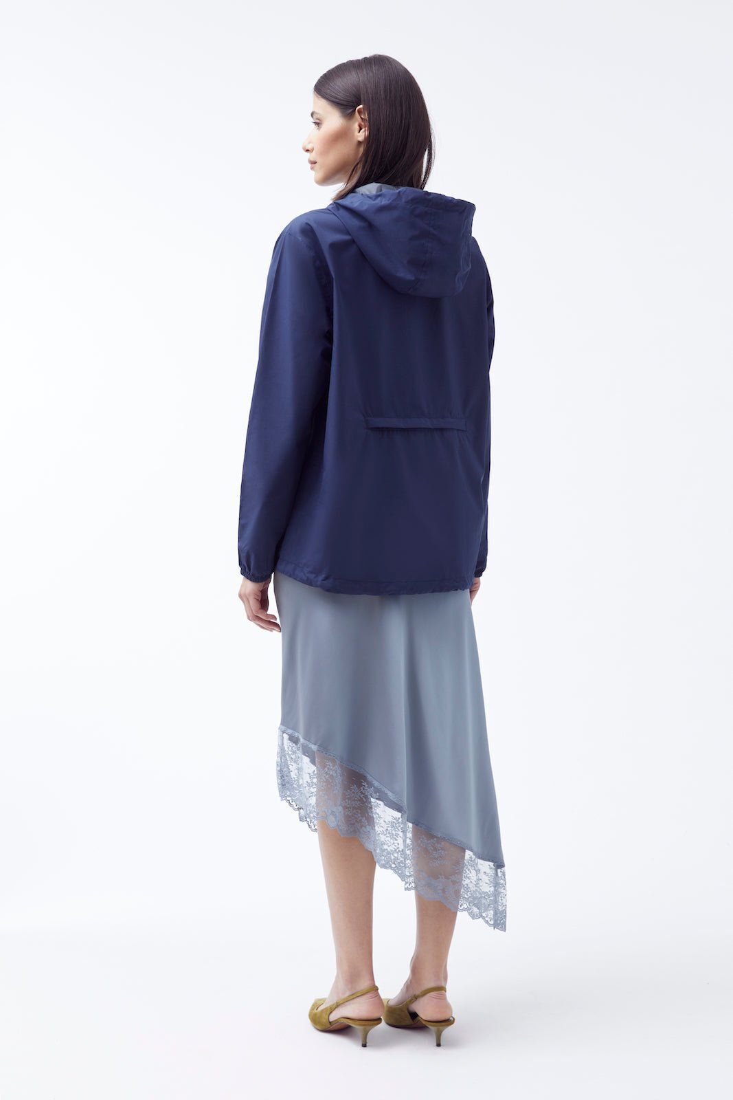 1FT1007-098 [FLOTTE] Passy Water-Resistant And A Compact Windbreaker Indigo #20007 (EU)