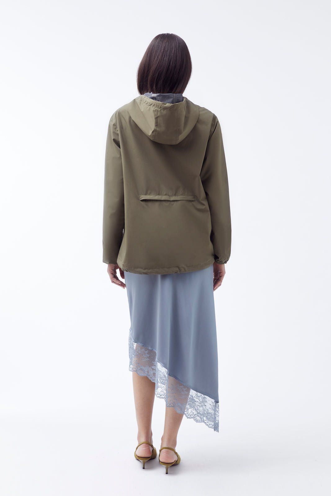 1FT1007-099 [FLOTTE] Passy Water-Resistant And A Compact Windbreaker Khaki #20007 (EU)