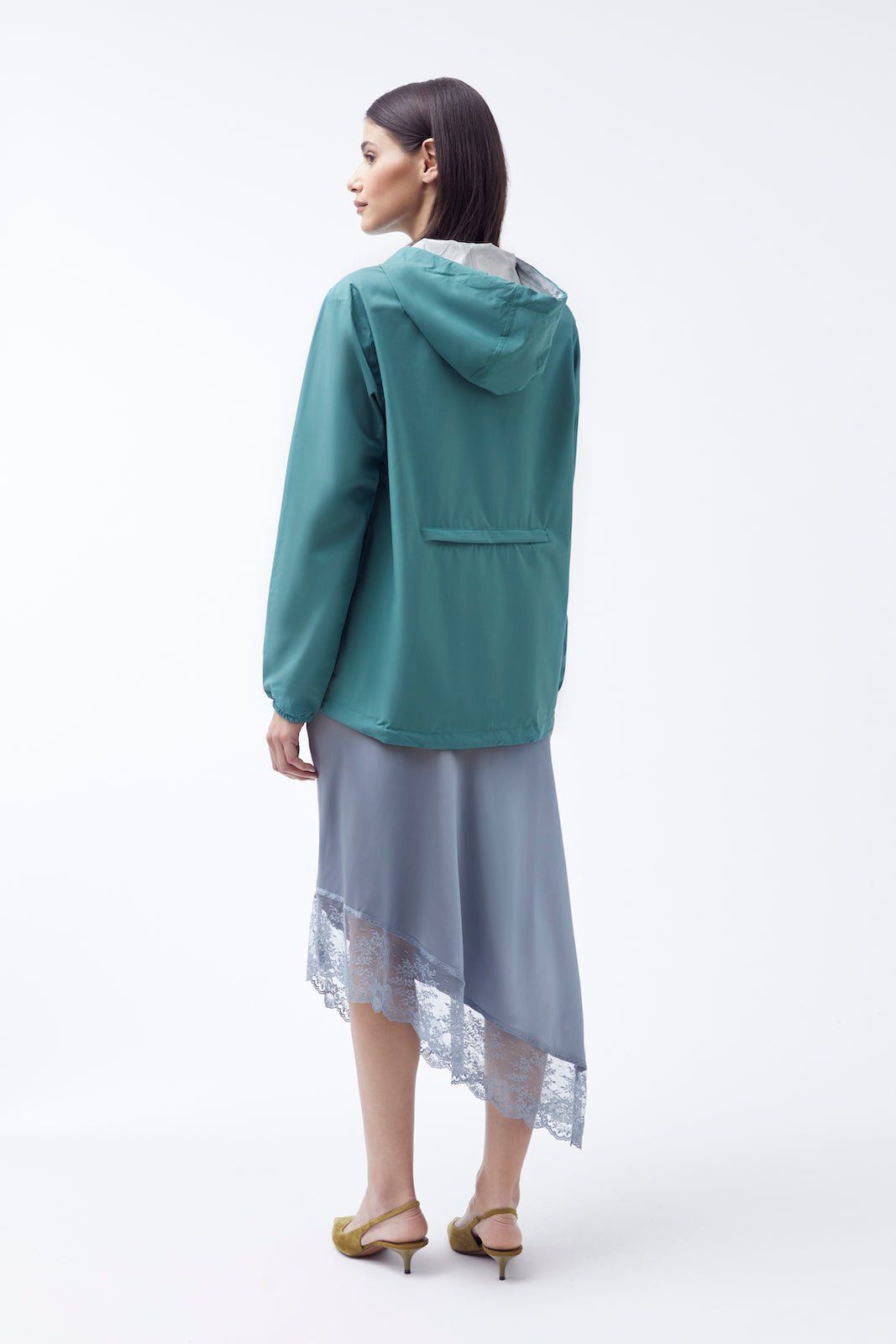 1FT1007-104 [FLOTTE] Passy Water-Resistant And A Brief Windbreaker Emerald #20007 (EU)