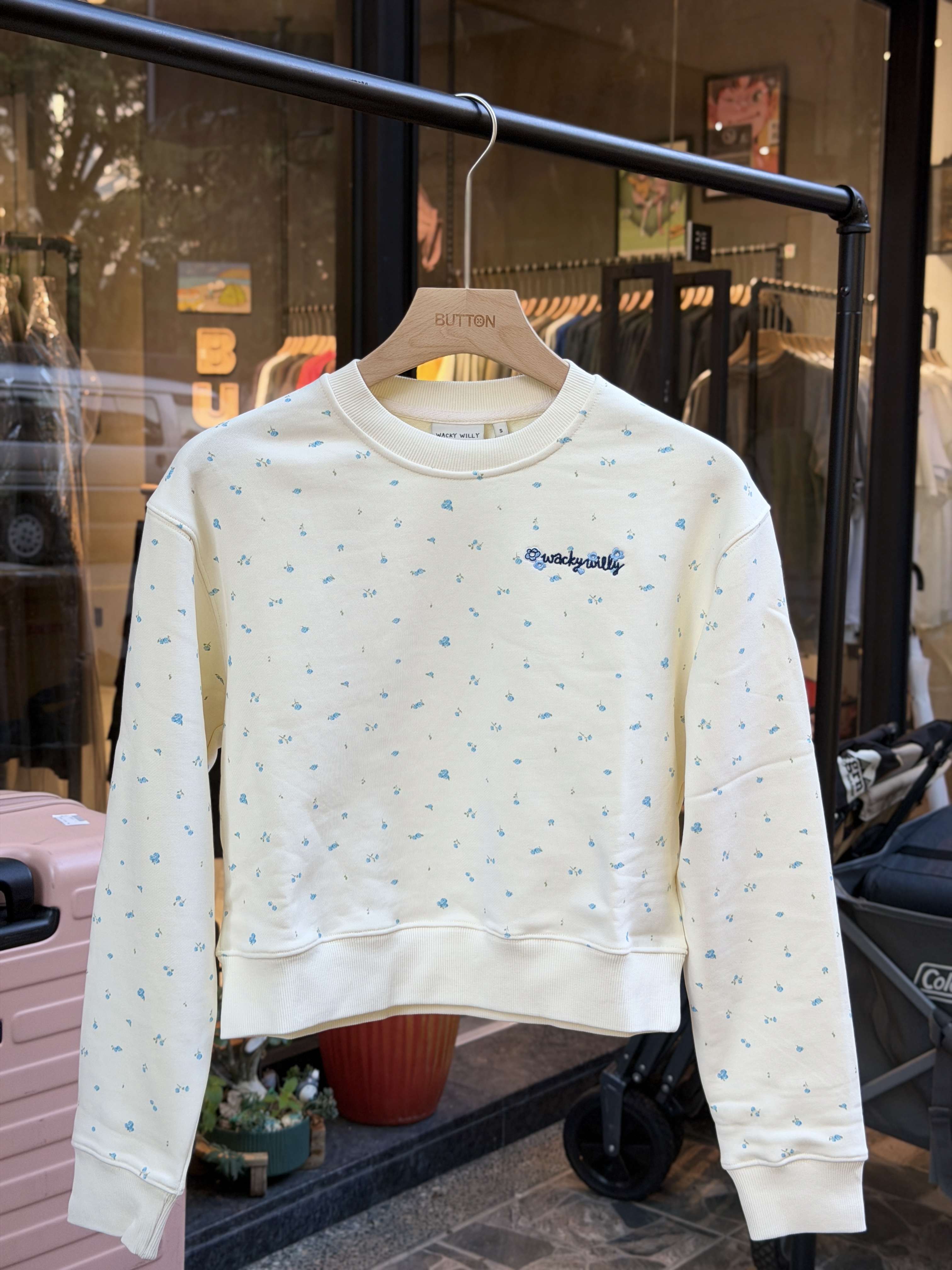Wacky WiLLy Women's Floral Sweatshirt 女款 滿版小花 刺繡 大學tee WA2603CR53