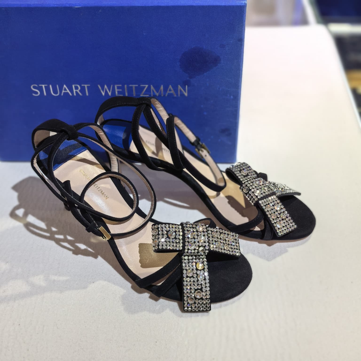 Display !!! 全新STUART WEITZMAN高跟鞋 38.5碼 黑色麂皮綴水鑽蝴蝶結 #BRAND NEW #香榭站正品