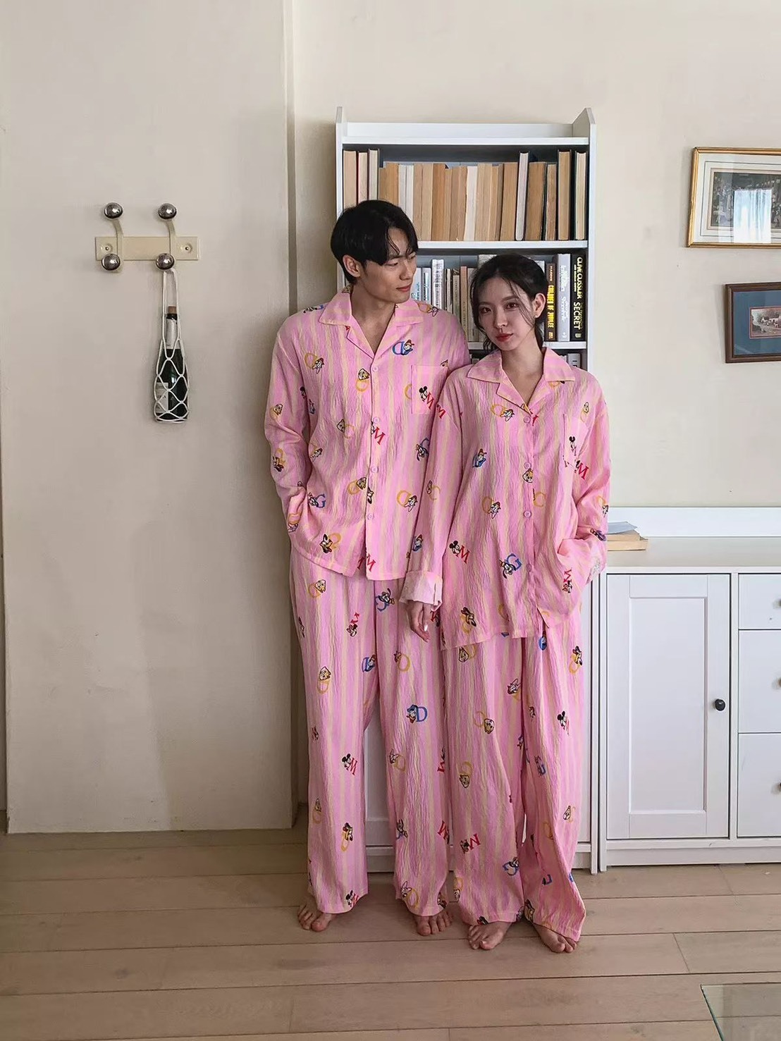 粉色迪士尼睡衣套組(男女同款)