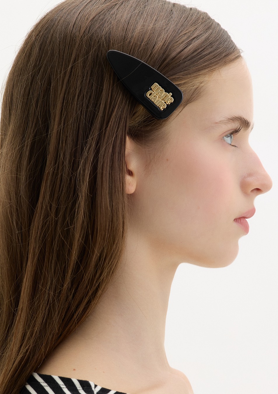 【入LIVECODE一件減至$99😱🔥！】【韓妹大愛品牌！北村旗艦總店封館🇰🇷】【MARIECLAIRE】Glossy middle hairpin (4 Colors)