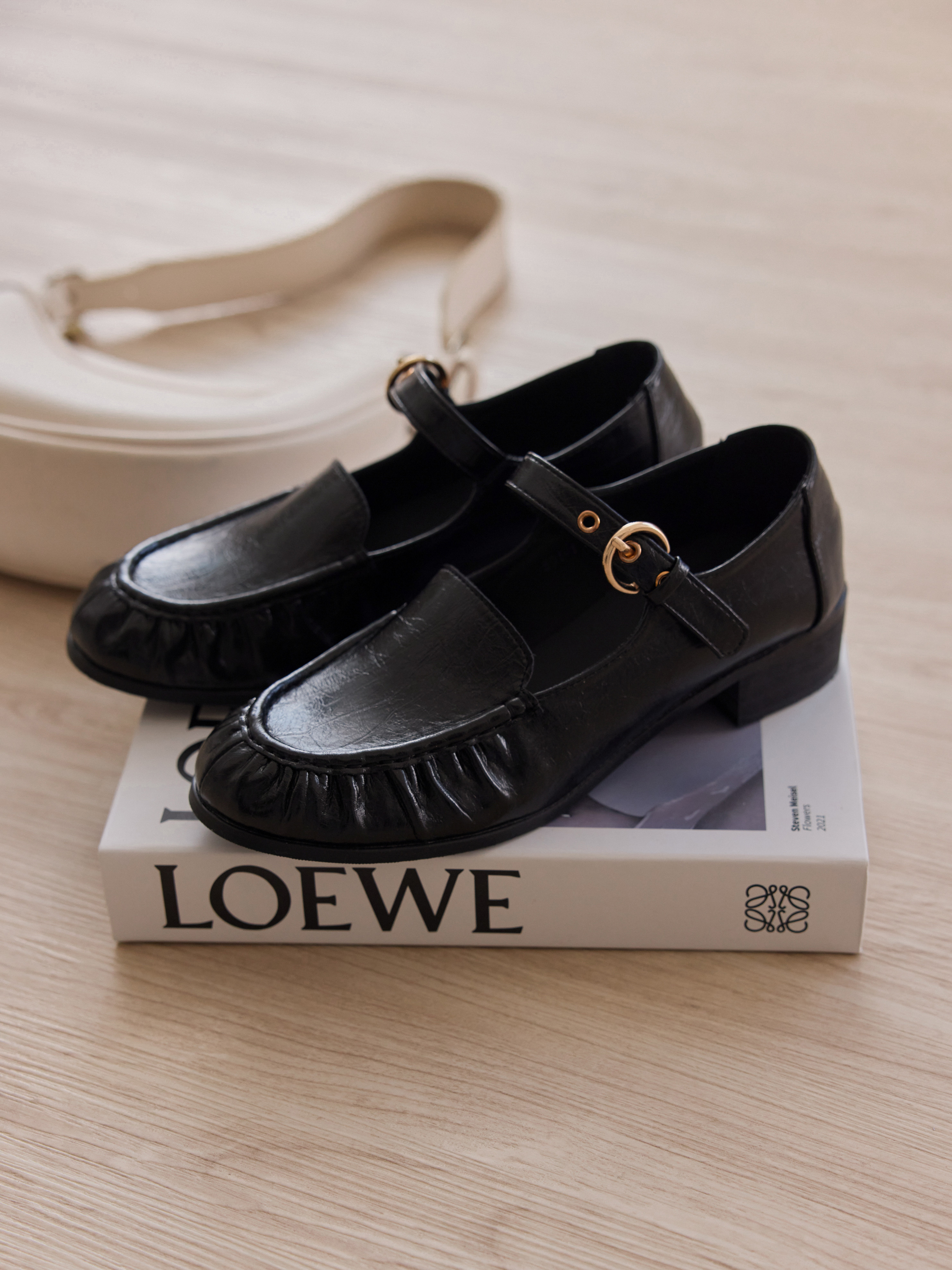 Height-Boosting Refined Easy-to-Walk Mary Jane Shoes