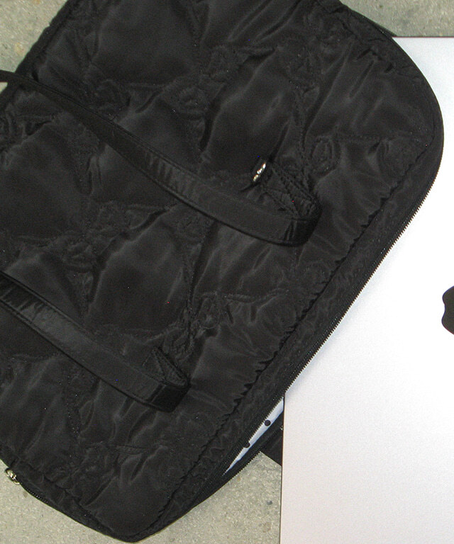 <韓國限時代購> RONRON RIBBON QUILTING LAPTOP BAG
