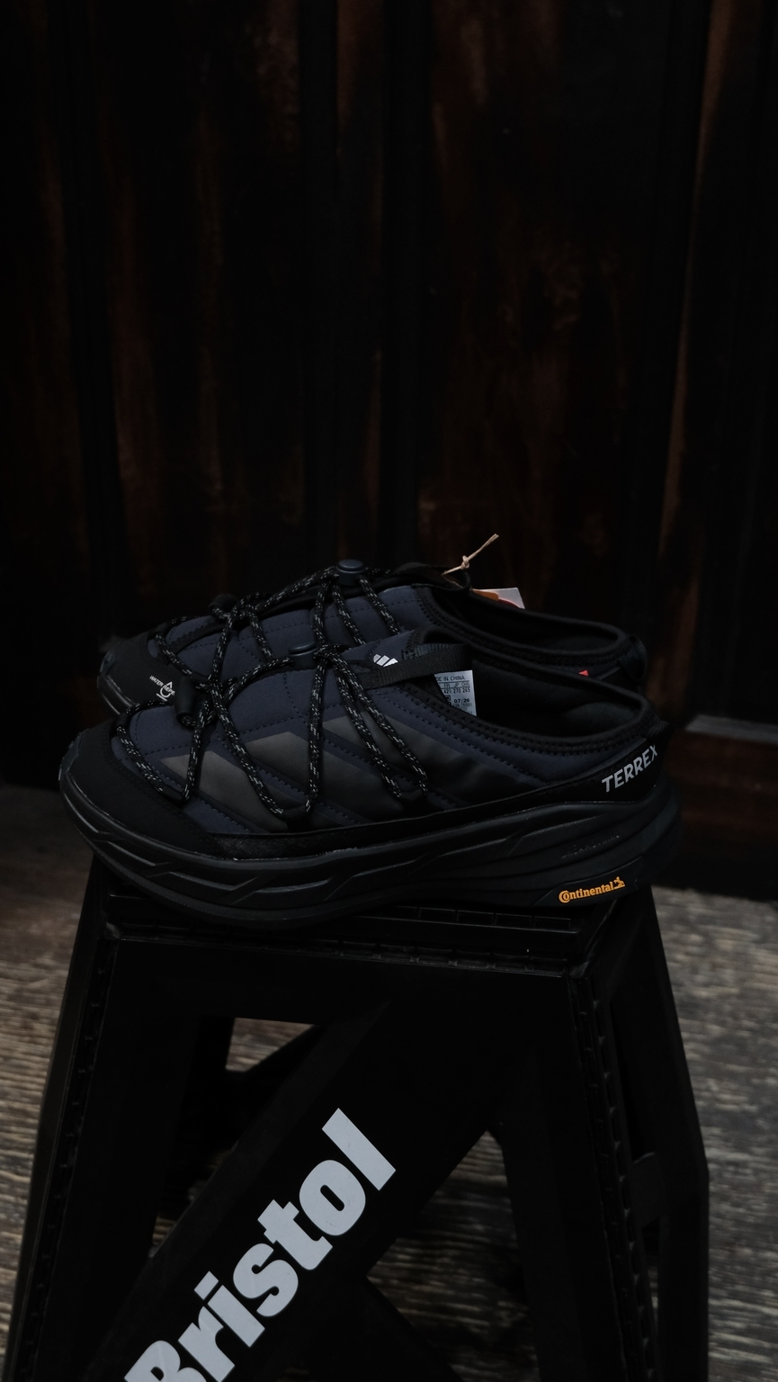 adidas TERREX FREEHIKER LT MULE 防滑拖鞋 男女同款 黑色 kh5329