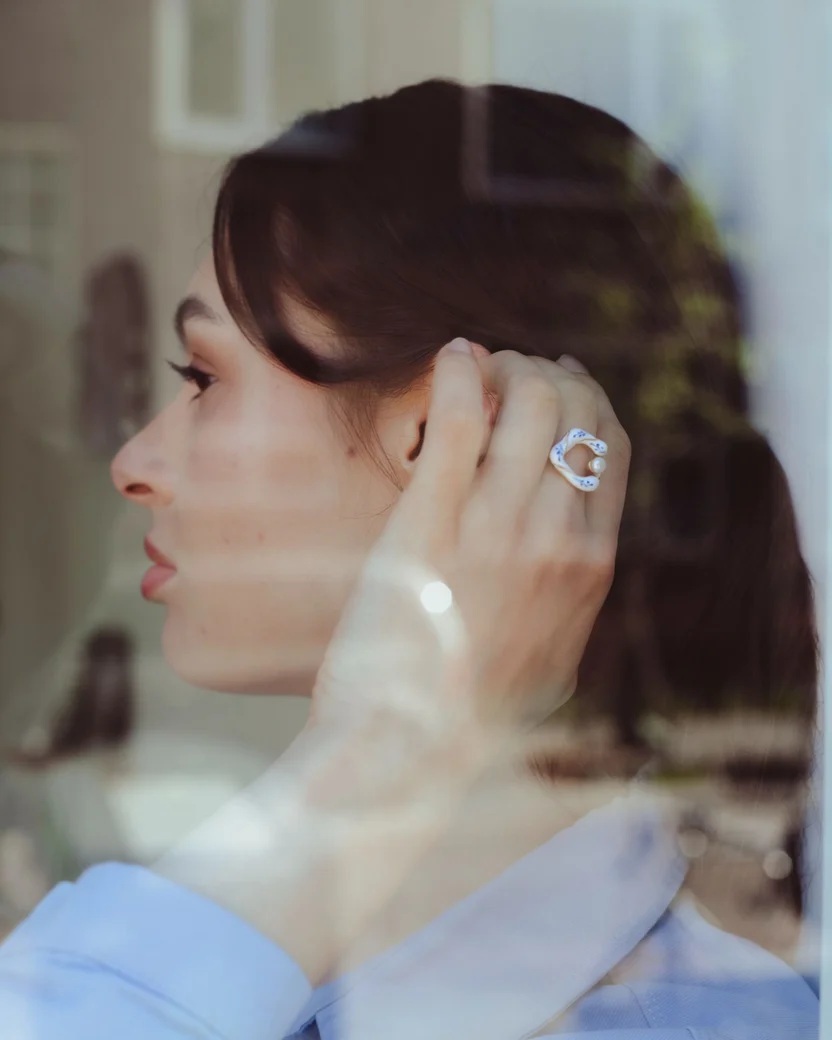 EP Varia Pearl Flower Ring — Gold & White (VR001-1)