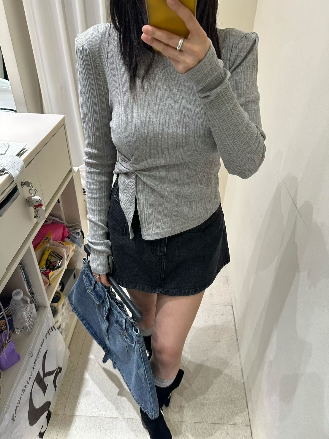 墊肩抓扭長袖T