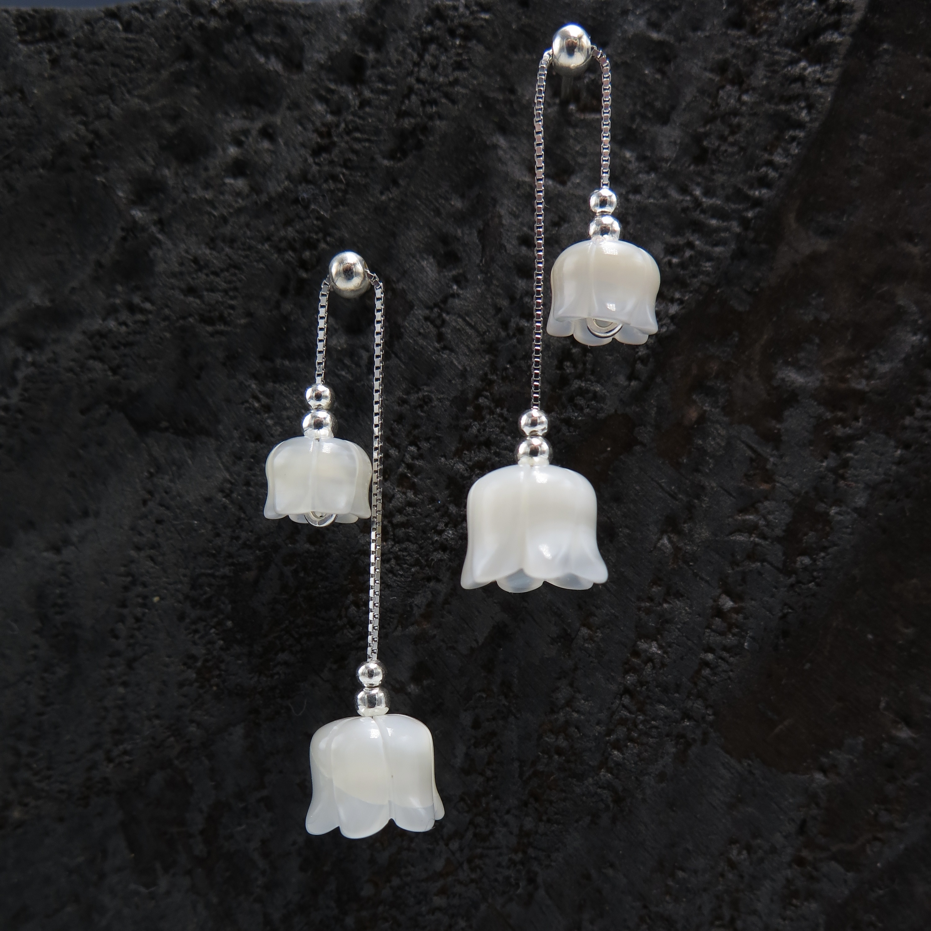 Adjustable Series - shell in Bell flower silver earrings