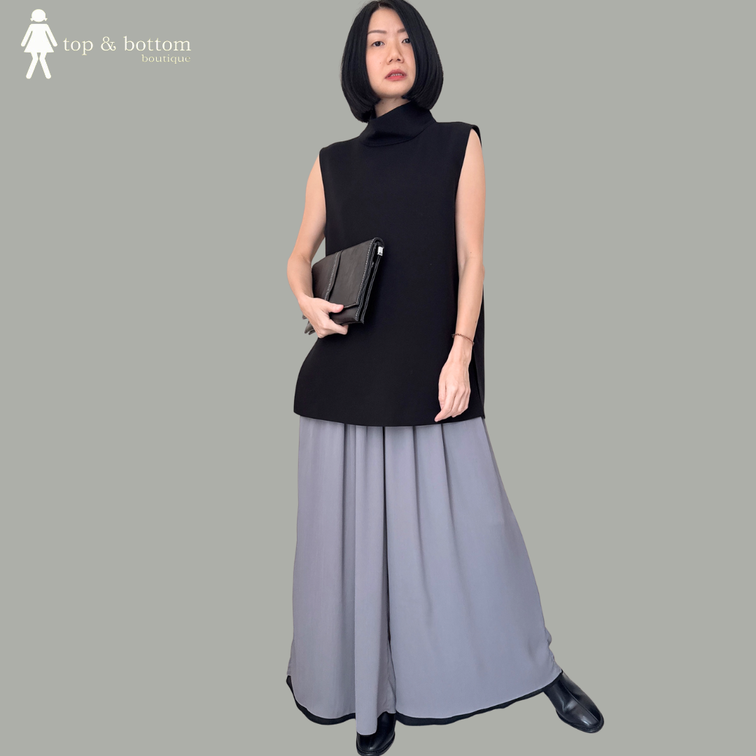 SLEEVELESS SOLID HIGH NECK LONG BLOUSE