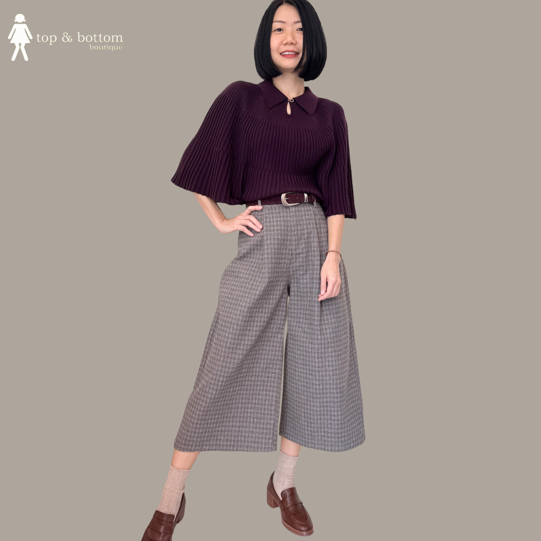 COLLARED PLEAT DETAILED CAPE SLEEVE KNIT BLOUSE
