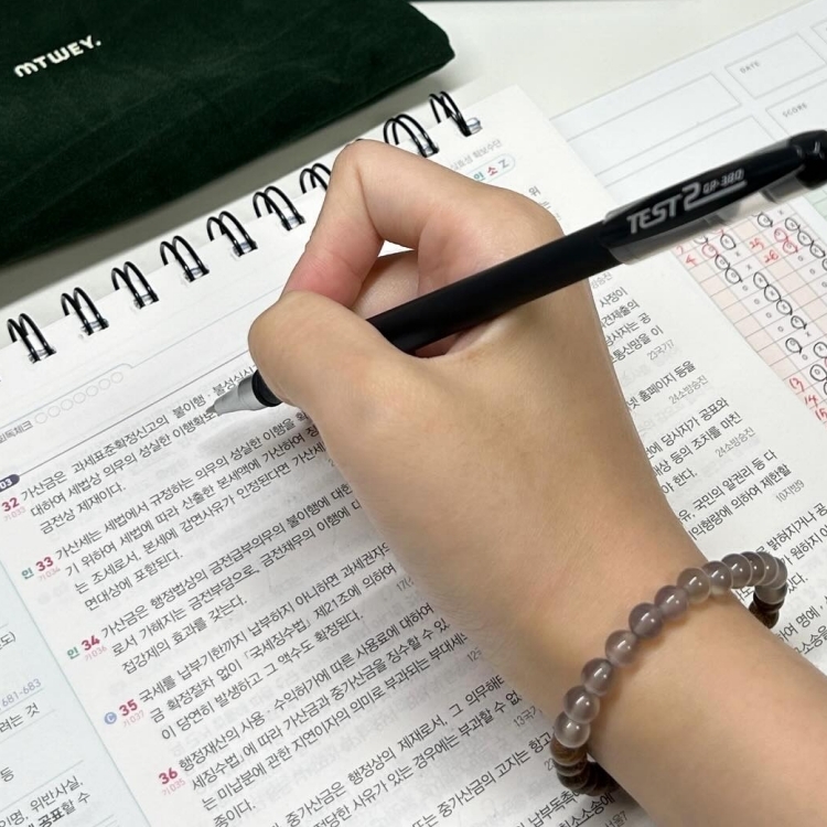 韓國 MTWEY 五行晶石手環 金 S