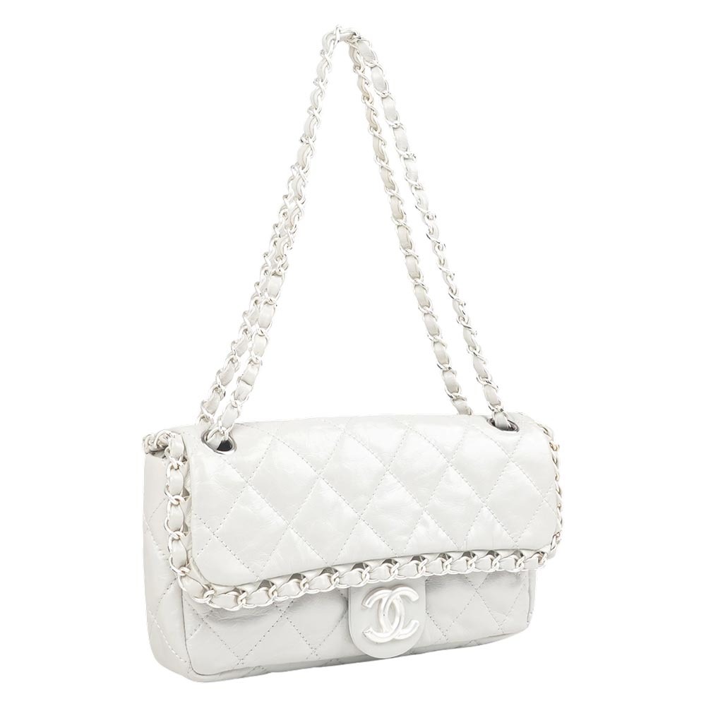 【CHANEL】Chain Me 白銀釦油蠟牛皮翻蓋肩背包(珍珠白)