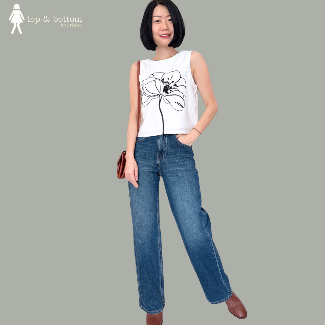 SLEEVELESS SHORT BLOUSE WITH EMBROIDERED FLOWER FRONT
