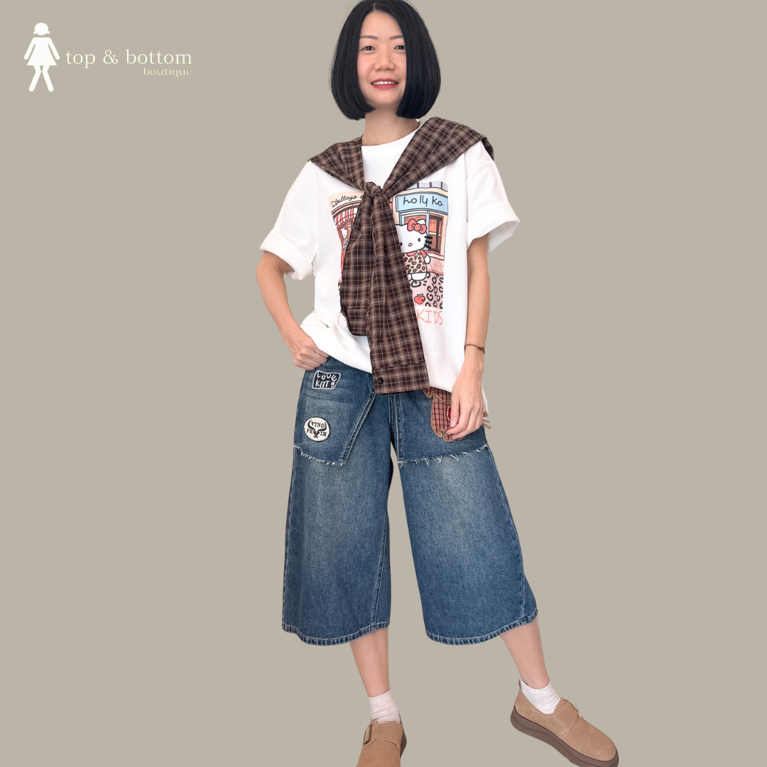 SHORT SLEEVE HELLO KITTY LONG TEE WITH DETACHABLE CHEKCED SCARF