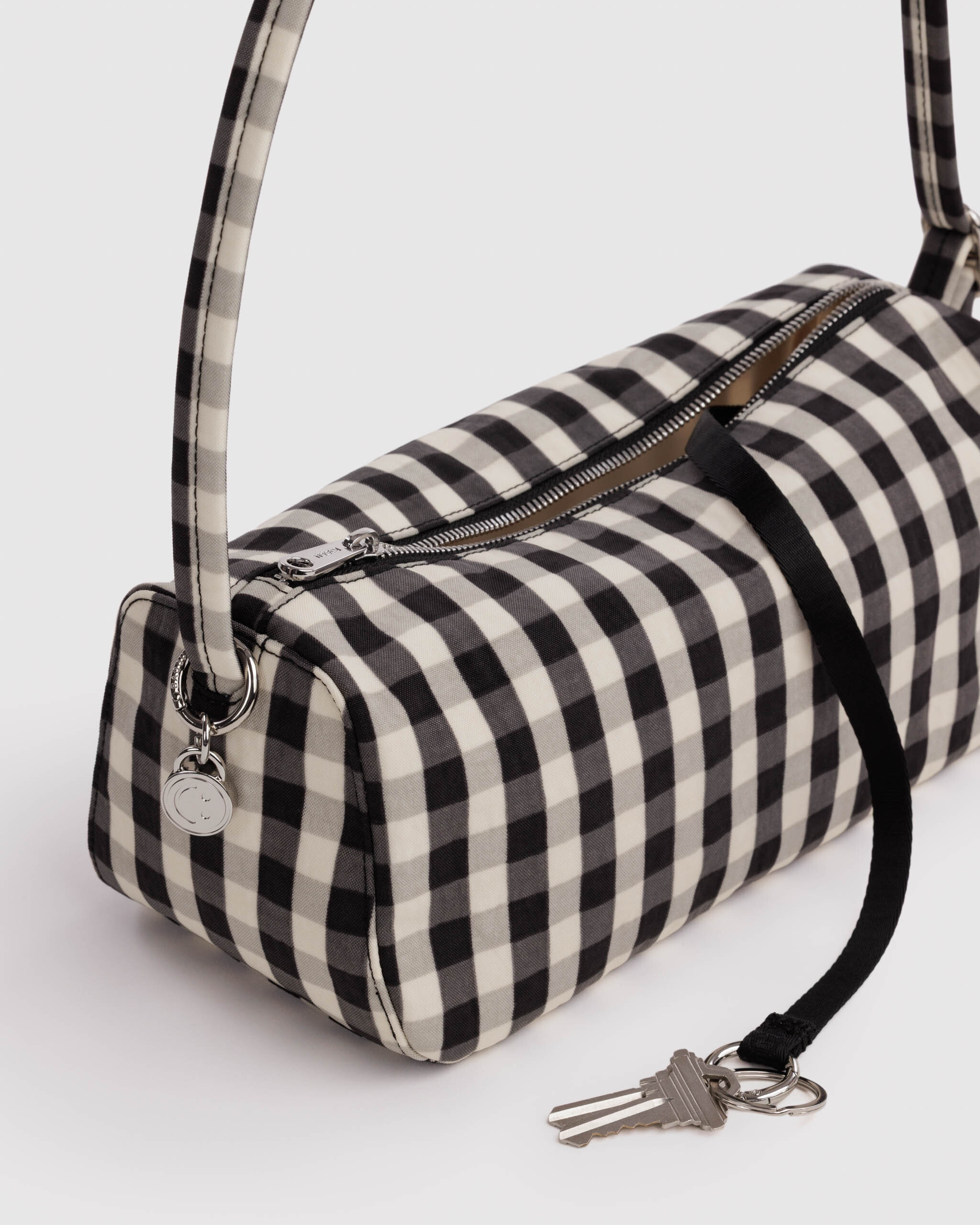Nylon Loaf Bag - Black and Cream Gingham｜BAGGU
