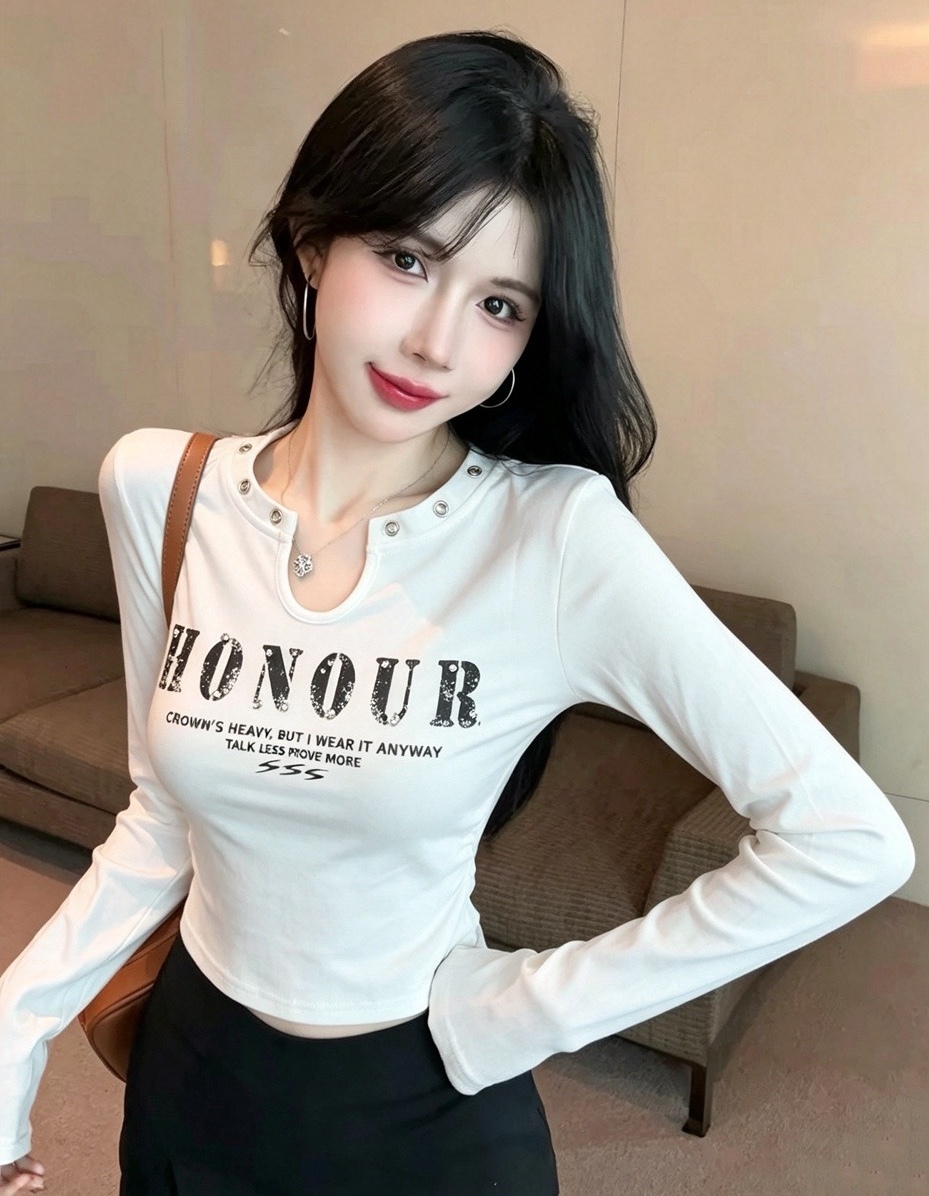 洞孔U領HONOUR側皺上衣